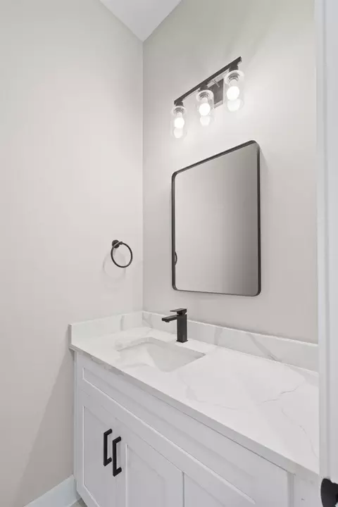 Bath - 2618 Liguria Ln Cir, Spring, TX 77388 photo 4 of 5