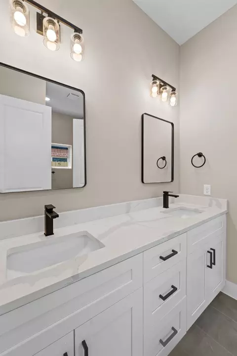 Bath - 2618 Liguria Ln Cir, Spring, TX 77388 photo 1 of 5