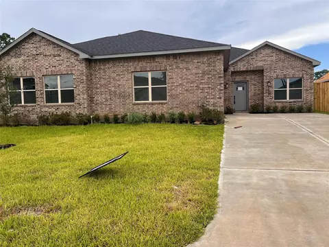 Exterior - 2618 Liguria Ln Cir, Spring, TX 77388 photo 4 of 10