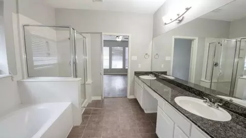Bath - 6715 Starcroft Ct, Spring, TX 77379 photo 1 of 4