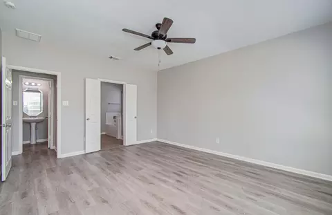 Bedroom - 6715 Starcroft Ct, Spring, TX 77379 photo 3 of 7