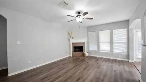 Living - 6715 Starcroft Ct, Spring, TX 77379 photo 2 of 9