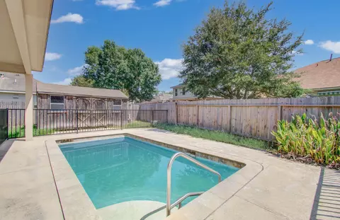 Exterior - 6715 Starcroft Ct, Spring, TX 77379 photo 2 of 7