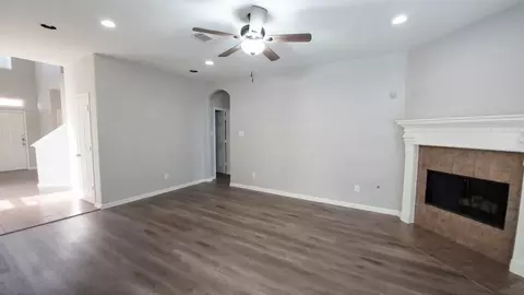 Living - 6715 Starcroft Ct, Spring, TX 77379 photo 1 of 9