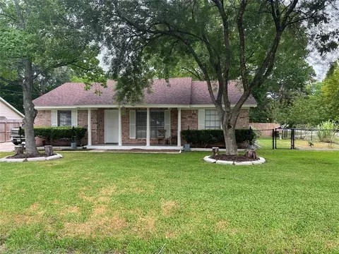 2204 Bauer Dr, Houston, TX 77080