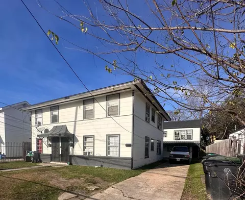 5623 Barremore St #A B 1 2, Houston, TX 77023