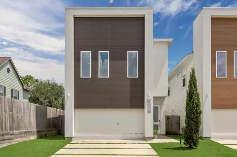 2220 Cortijo Pl, Houston, TX 77091