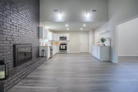 24605 Camwood Ct Rd, Huntsville, TX 77320