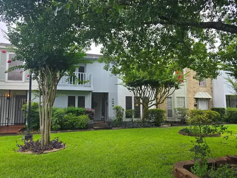 6415 Creekbend Dr #107, Houston, TX 77096
