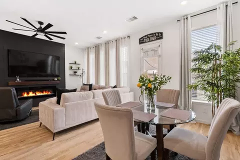 641 Royal Arch Dr, Conroe, TX 77304