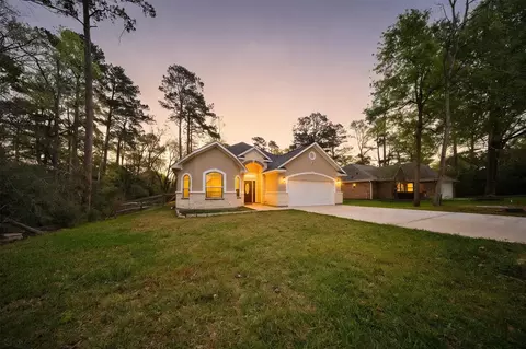 12175 Mustang Ave, Willis, TX 77378