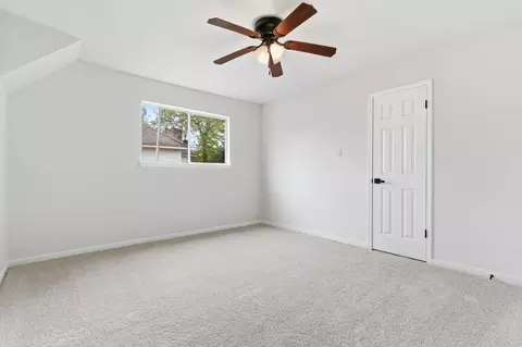Bedroom - 5 Devonshire Dr, Conroe, TX 77304 photo 3 of 5