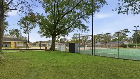 View/Area - 5 Devonshire Dr, Conroe, TX 77304 photo 1 of 1