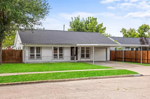 10322 Southport Dr, Houston, TX 77089