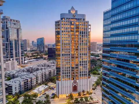 1409 Post Oak Blvd #2203, Houston, TX 77056