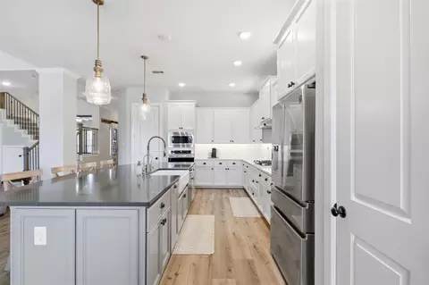 Kitchen - 7218 Switchgrass Ln, Katy, TX 77493 photo 3 of 4