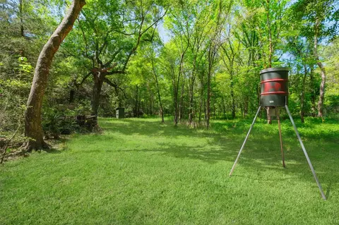 24718 Squirrel Rd, New Ulm, TX 78950