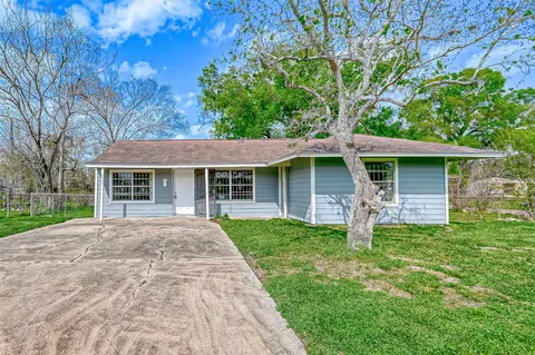 5315 Bellfort Ct, Houston, TX 77033