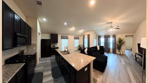 10619 Dawn Pine Forest Trl, Tomball, TX 77375