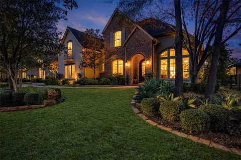 75 S Player Crest Cir, The Woodlands, TX 77382