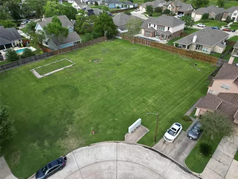 540 Birdsong Dr, League City, TX 77573