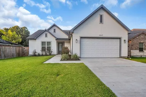 2627 Carmel St, Houston, TX 77091