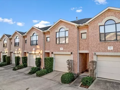 Exterior - 5941 S Loop Loop E #504, Houston, TX 77033 photo 2 of 6