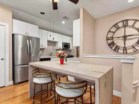 Kitchen - 5941 S Loop Loop E #504, Houston, TX 77033 photo 1 of 5
