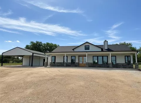 3880 Hranicky Rd, Schulenburg, TX 78956