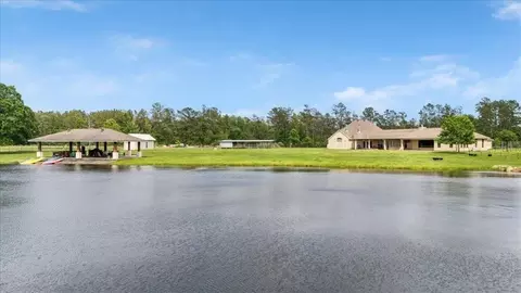 2014 Fish Lake Rd, Kountze, TX 77625
