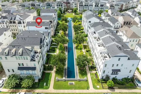 814 Dunleigh Meadows Ln, Houston, TX 77055