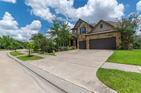 19403 Trinity River Dr, Cypress, TX 77433