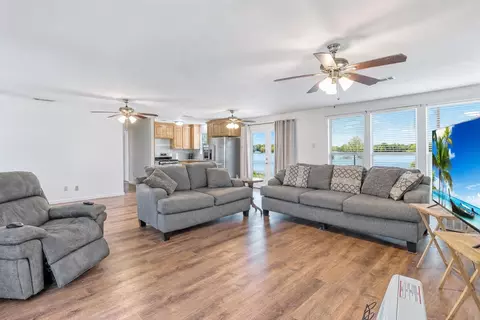 Living - 118 Willow Oak Dr, Trinity, TX 75862 photo 1 of 2