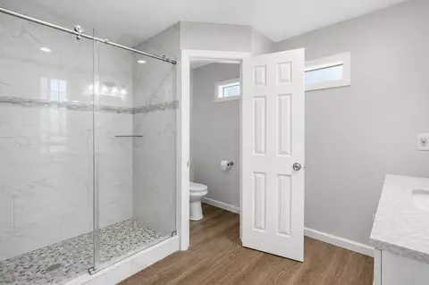 Bath - 118 Willow Oak Dr, Trinity, TX 75862 photo 1 of 2