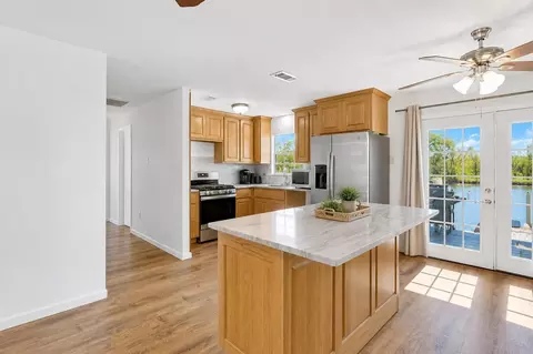 118 Willow Oak Dr, Trinity, TX 75862