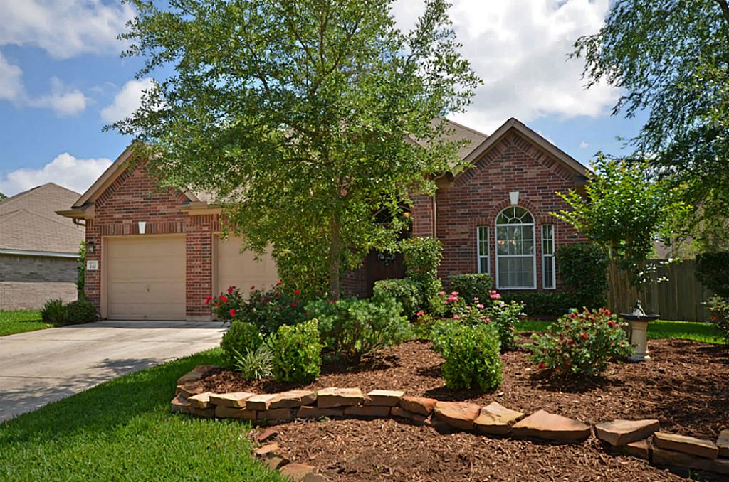 242 Fairwind Trail Dr, Conroe, TX 77385 photo 1