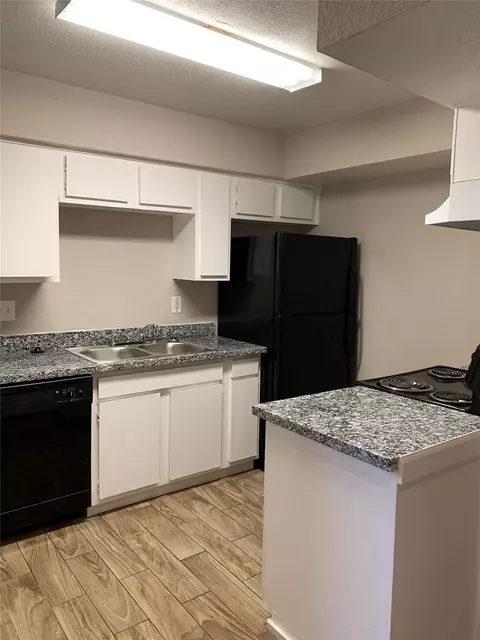 6200 W Tidwell Rd #1110, Houston, TX 77092
