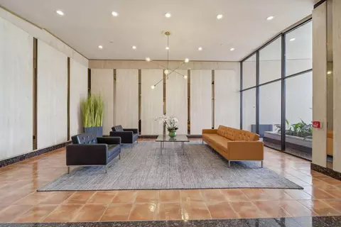 2016 Main St #810, Houston, TX 77002