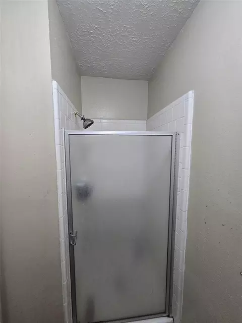 Bath - 4419 Mossygate Dr, Spring, TX 77373 photo 3 of 3