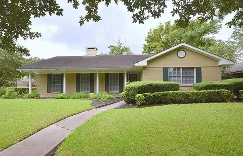 5103 Briarbend Dr, Houston, TX 77035