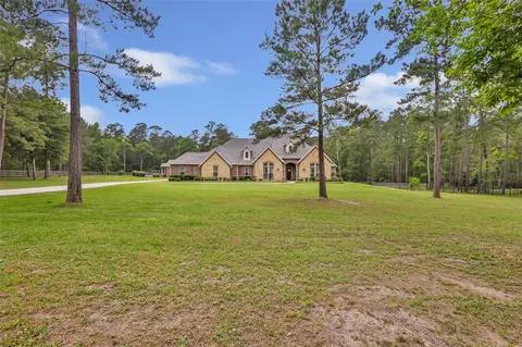 229 Sundog Rd, Huntsville, TX 77340