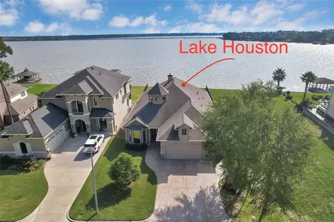 8830 Cross Country Dr, Humble, TX 77346