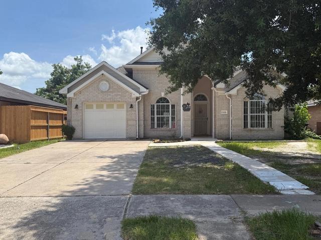 15106 Kirkfield Ln, Houston, TX 77060