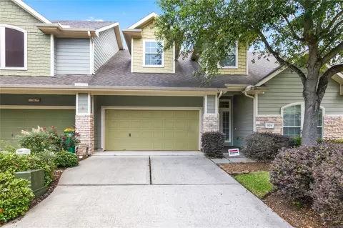 2824 Seaside Dr, Seabrook, TX 77586