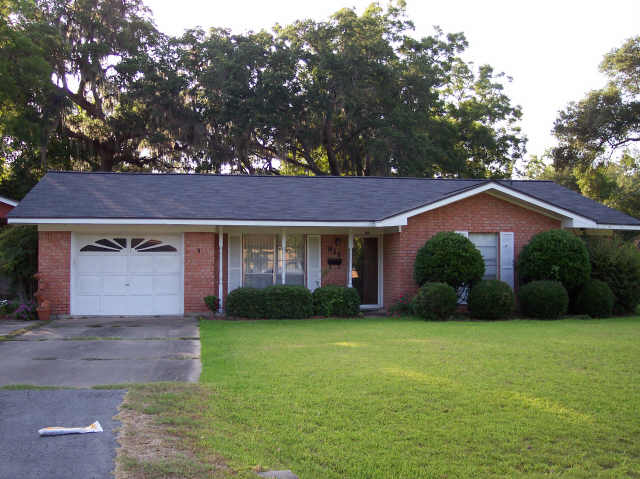 911 Avenue C, Sweeny, TX 77480 photo 1