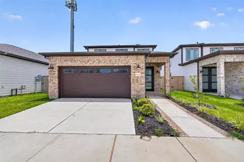 4344 Avron Dr, Stafford, TX 77477