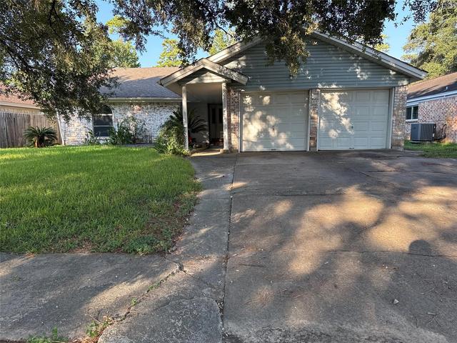 16214 Deer Lick Dr, Houston, TX 77090