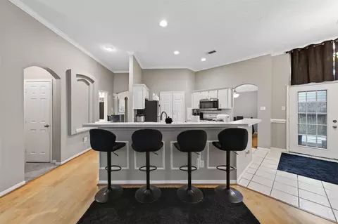 Entry Way - 31303 Baker Lake Dr, Spring, TX 77386 photo 2 of 4