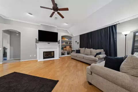 Living - 31303 Baker Lake Dr, Spring, TX 77386 photo 3 of 3