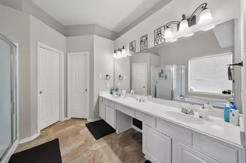 Bath - 31303 Baker Lake Dr, Spring, TX 77386 photo 1 of 3